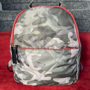 Tommy Hilfiger Women's Backpack Green Camo